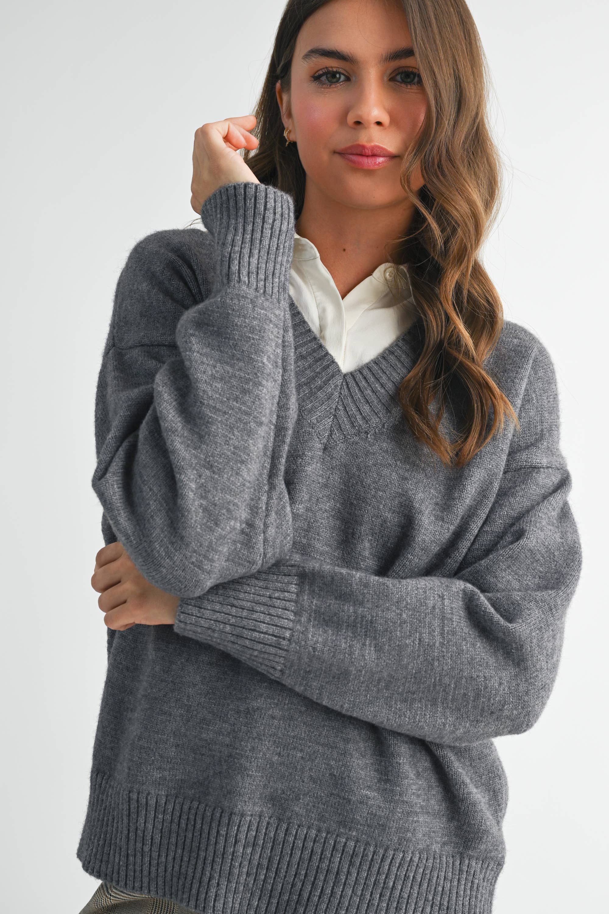Tamara Oversized V-Neck Sweater - Cloth + Cabin