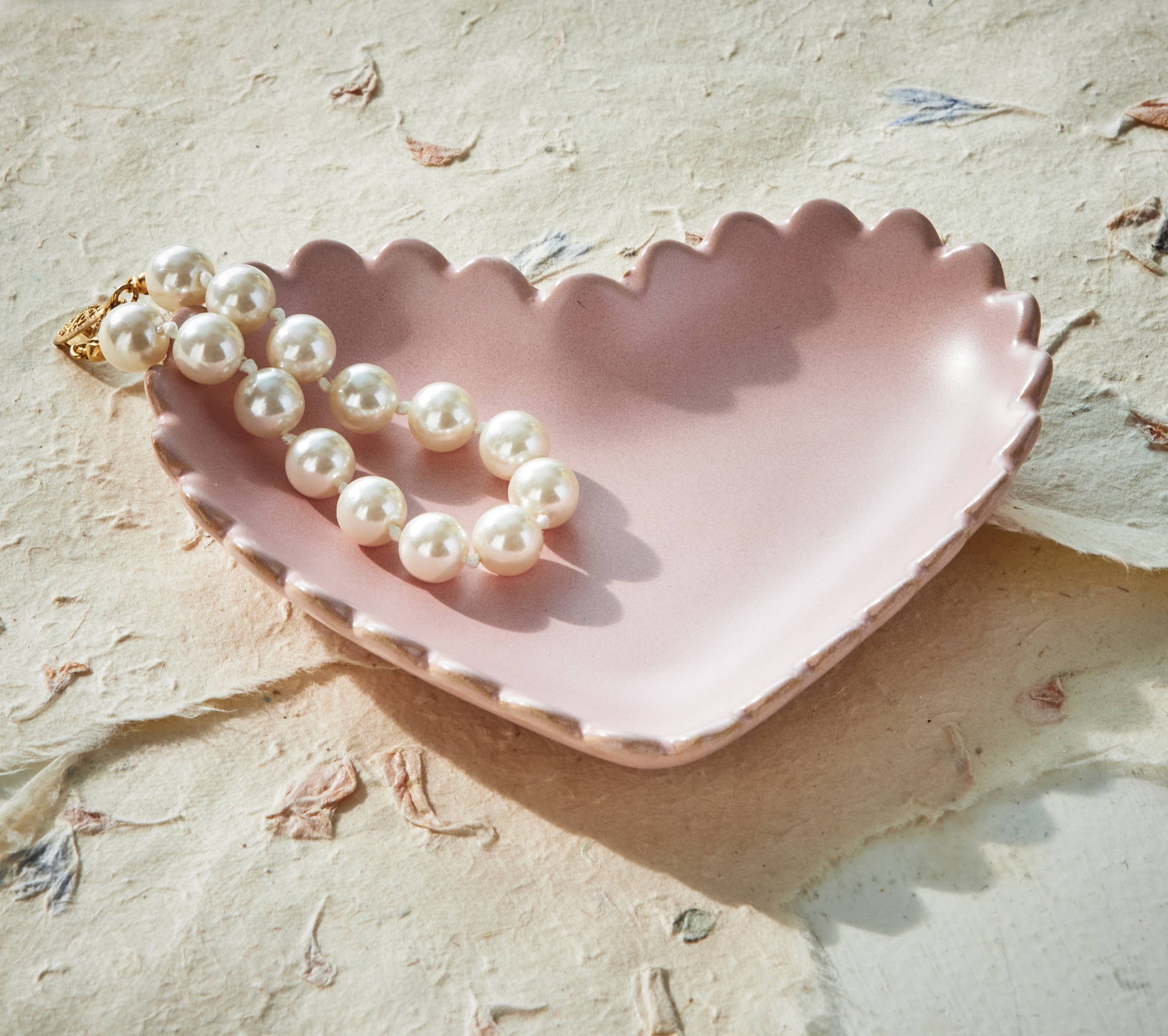 Scallop Heart Blush Trinket Dish - Cloth + Cabin