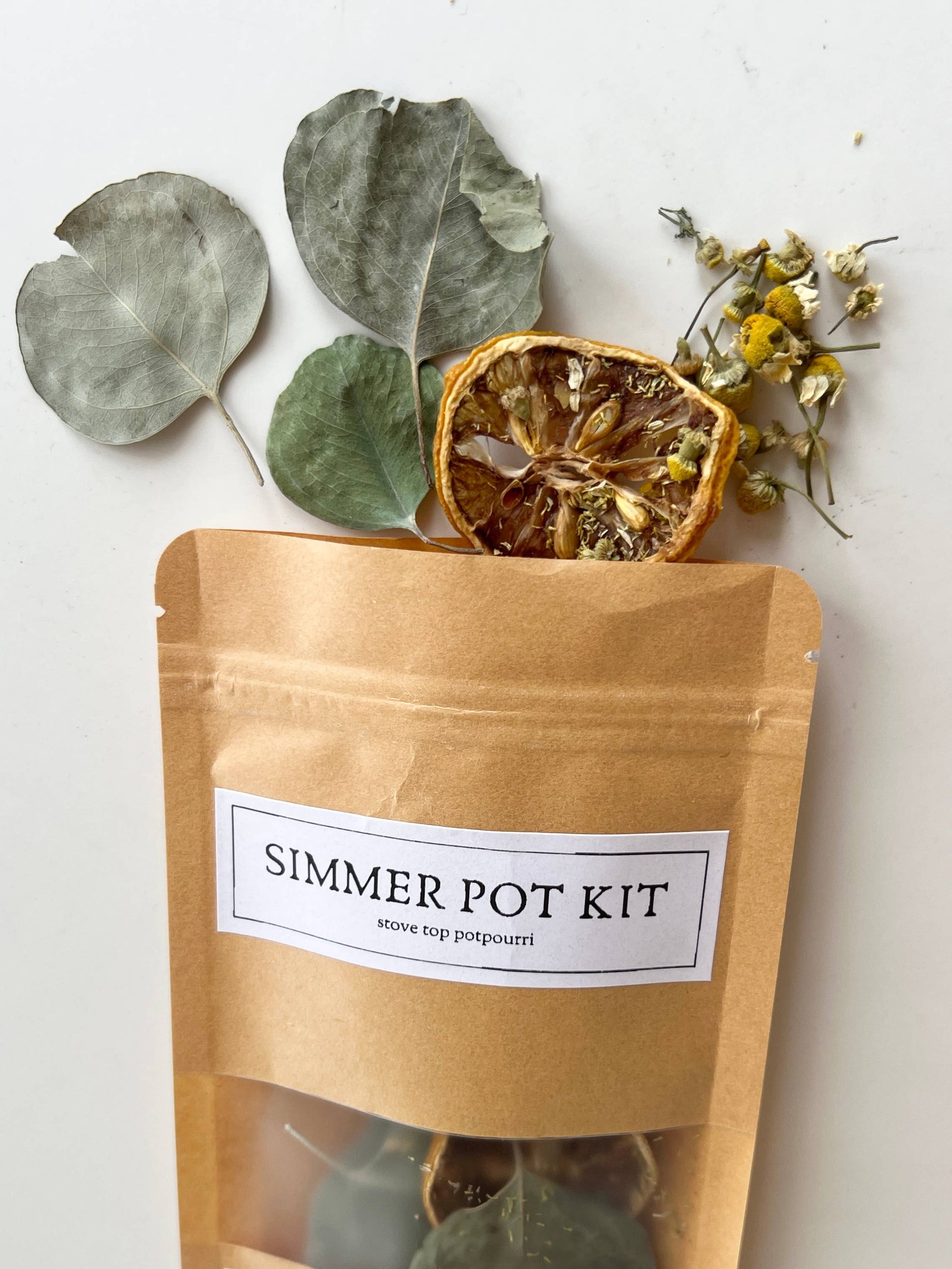 Refresh - Simmer Pot Kit - Eucalyptus, Lemon & Chamomile - Cloth + Cabin